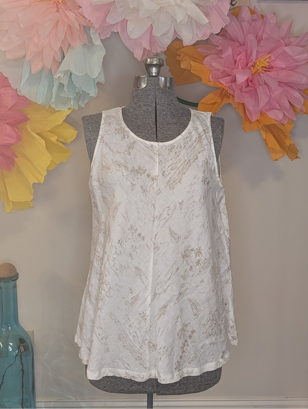 2087 - Lands' End Women's XL Beige Sleeveless Tank Top